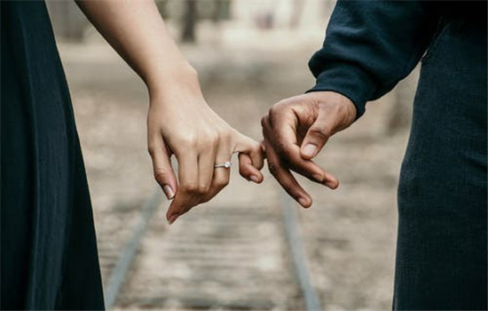 夫妻不合离婚要怎么挽回